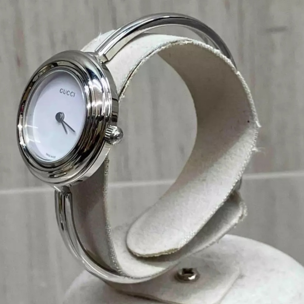 Gucci Luxury Statement Watch STUNNING!😍 Very very RARE!! In Stainless Steel - Picture 3 of 7